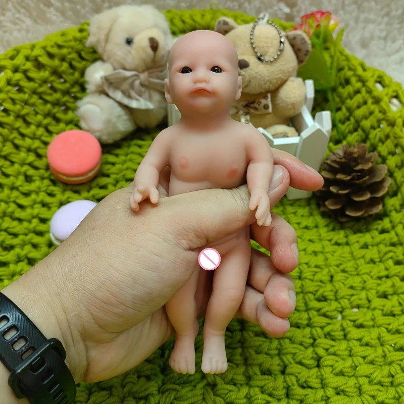 

15cm Silicone Reborn Baby Toy Gift 6-inch Imitation Mini Doll Birthday Gift for Boys and Girls