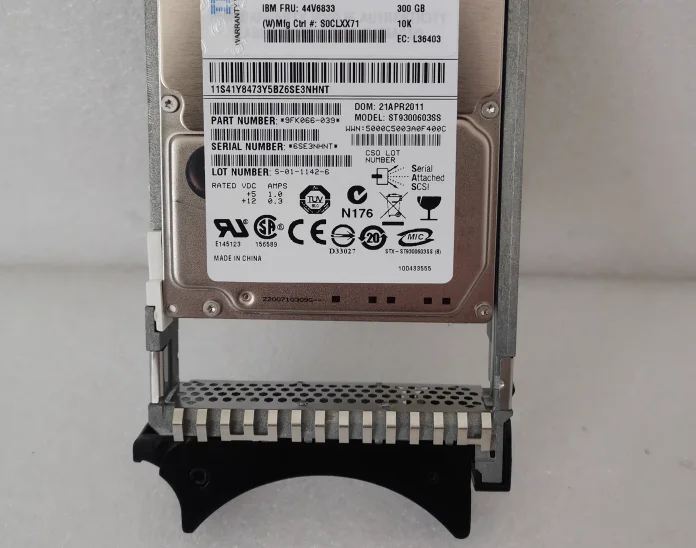 

Для 44V6838 44V6833 300G 10K SAS 4,3-дюймовый P720 P750 жесткий диск