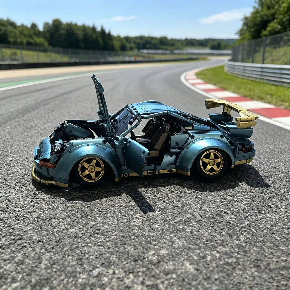 2100PCS Technical  Rare Blue  High Tech Super Fast Racing Sport Car MOC Model Building Blocks Brick Furious Festival Party Gifts