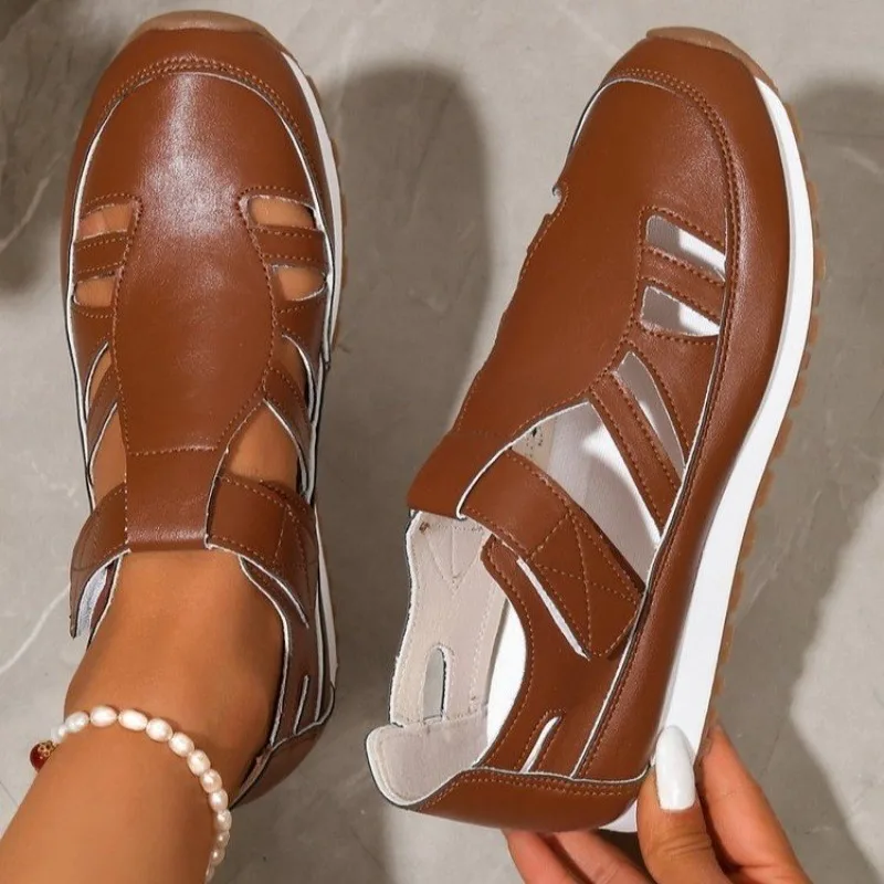 

Summer Women Sport Platform Sandals Autumn New Women Flats Platform Causal Shoes Waterproof Beach Running Sandals Plus Size 43