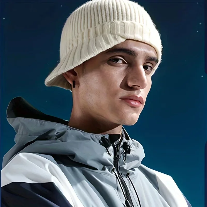 قبعة خارجية دافئة مقاومة للرياح مع حماية للأذن وتصميم مقاوم للبرد