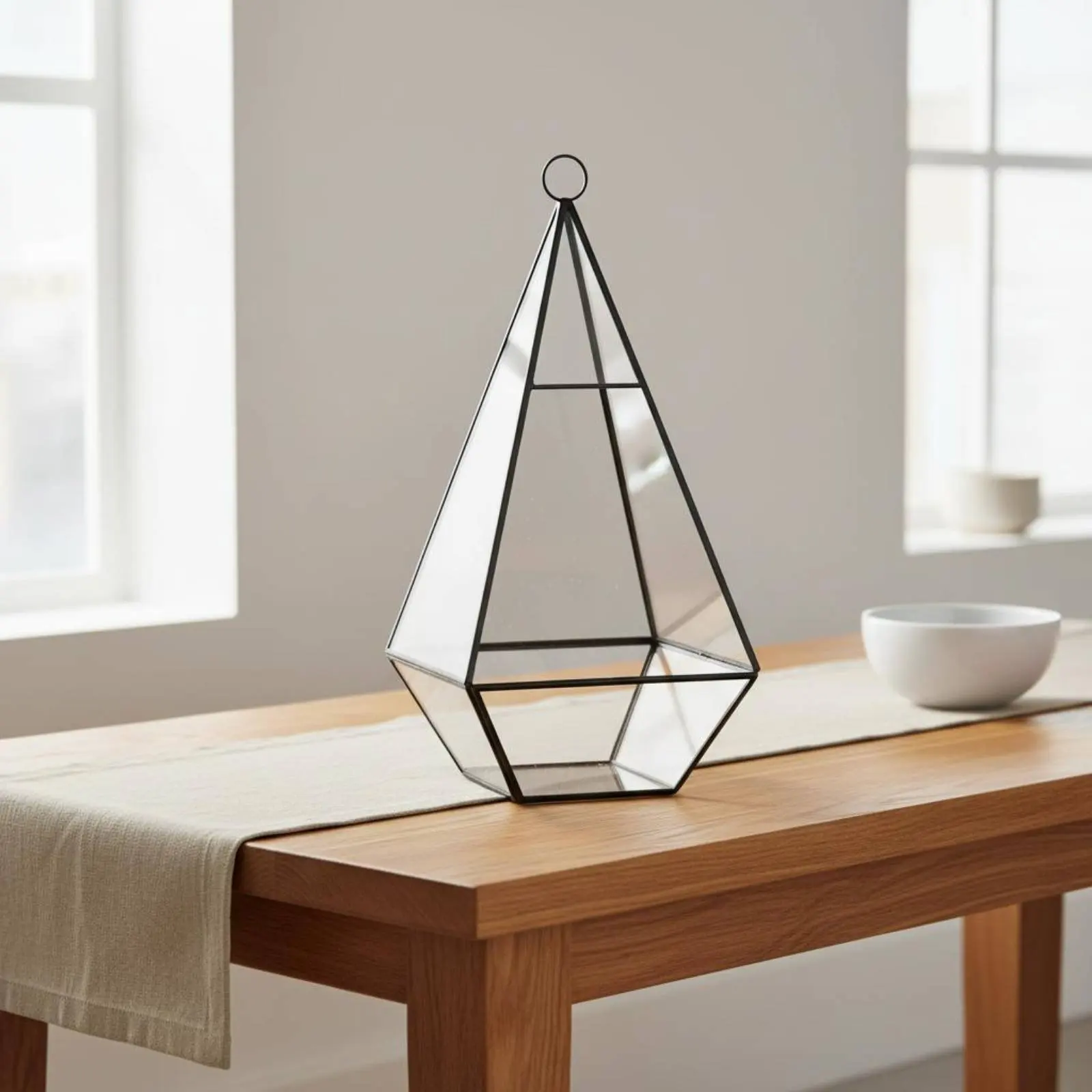 Black Frame Glass Planter Nordic Design Polygonal Fleshy Plant Container Desktop Plant Display Case Versatile Use for Office