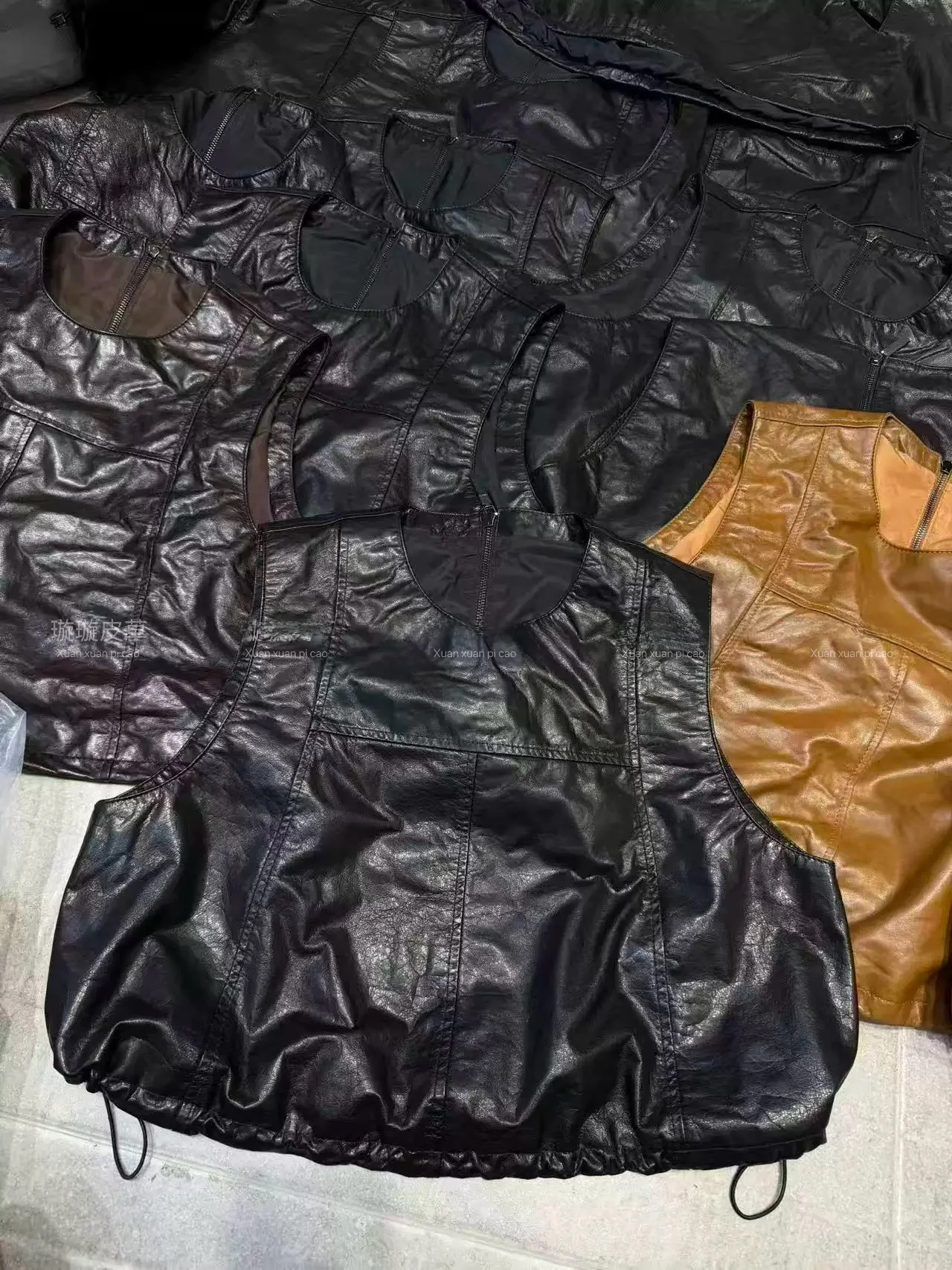 

2025 New Women's Genuine Leather Vest ort Svel Outerwear Slimming Versatile Trendy Commute Sle Top Layer Cowhide