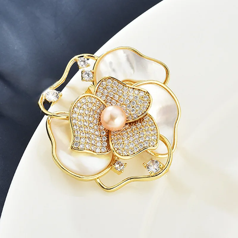 

Осенние и зимние броши для одежды, универсальные и модные броши для одежды, ретро-броши