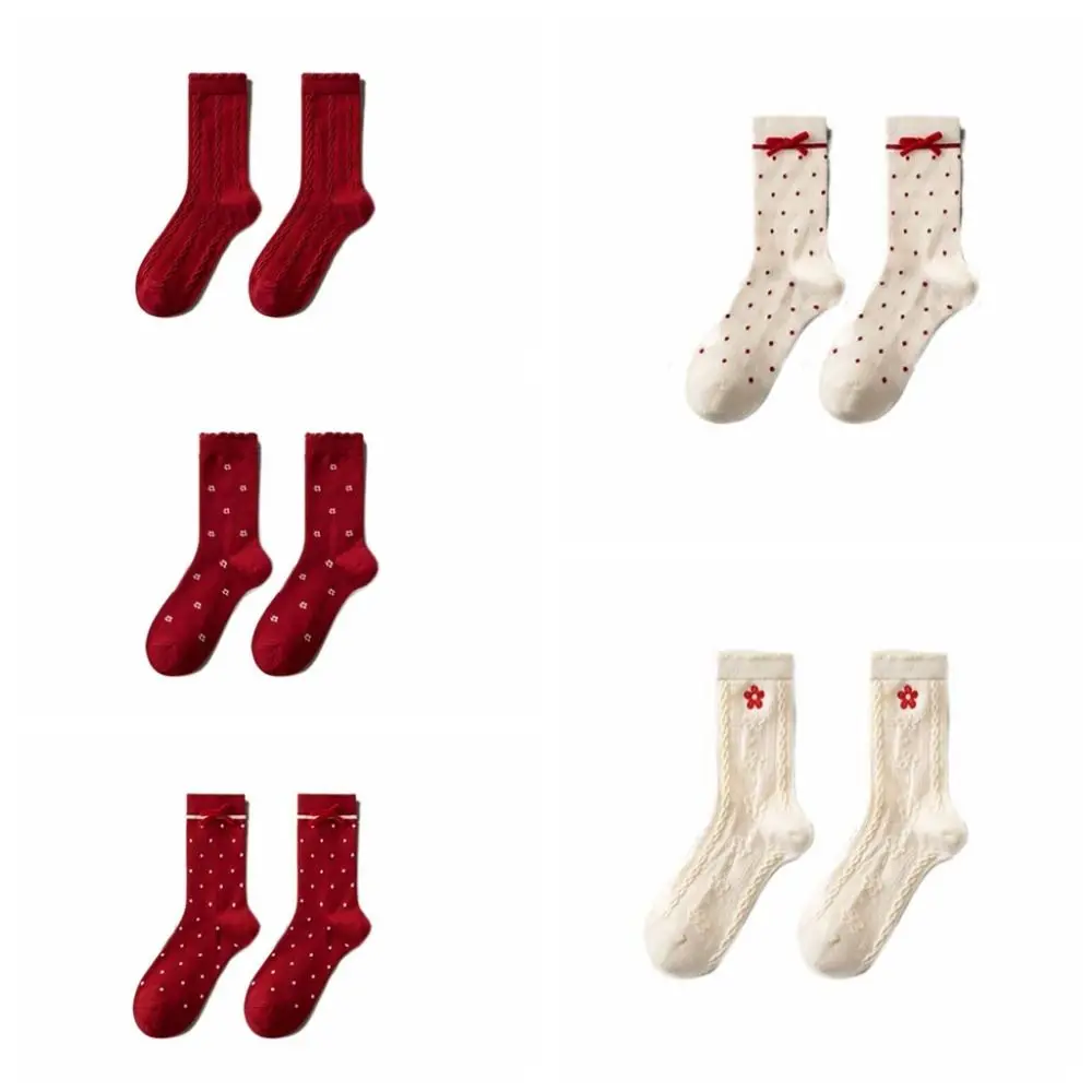 حسن الحظ Bowknot السنة الجديدة الجوارب النسائية كشكش النقاط الحصان العام الجوارب الحمراء منتصف أنبوب زهرة الخريف الشتاء الجوارب الحمراء المهرجانات #6