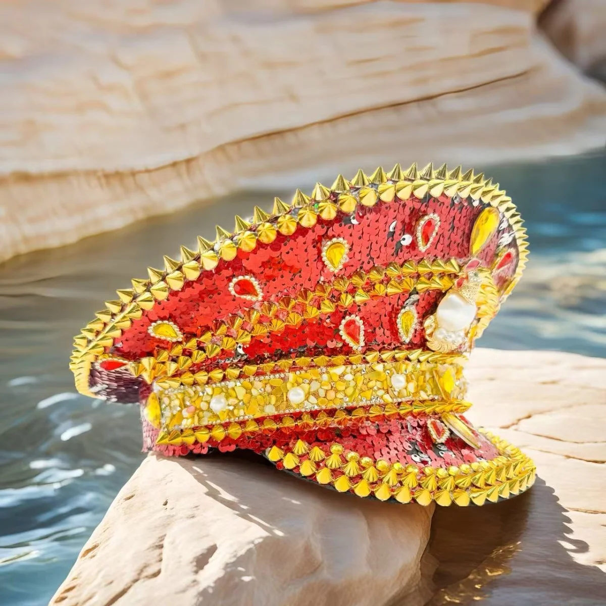 HongLuan قبعة كابتن بحلقة جلدية بالليزر الأصفر من حجر الراين وقبعات عسكرية للمرأة، وإكسسوارات المهرجانات الهذيان وقبعة الحفلات للرجال