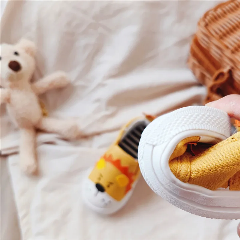 جديد ثلاثية الأبعاد الكرتون الطفل المشي أحذية لينة وحيد قماش أحذية خطوة واحدة الفتيان والفتيات الأحذية يونيكورن القرش الدب الأحذية