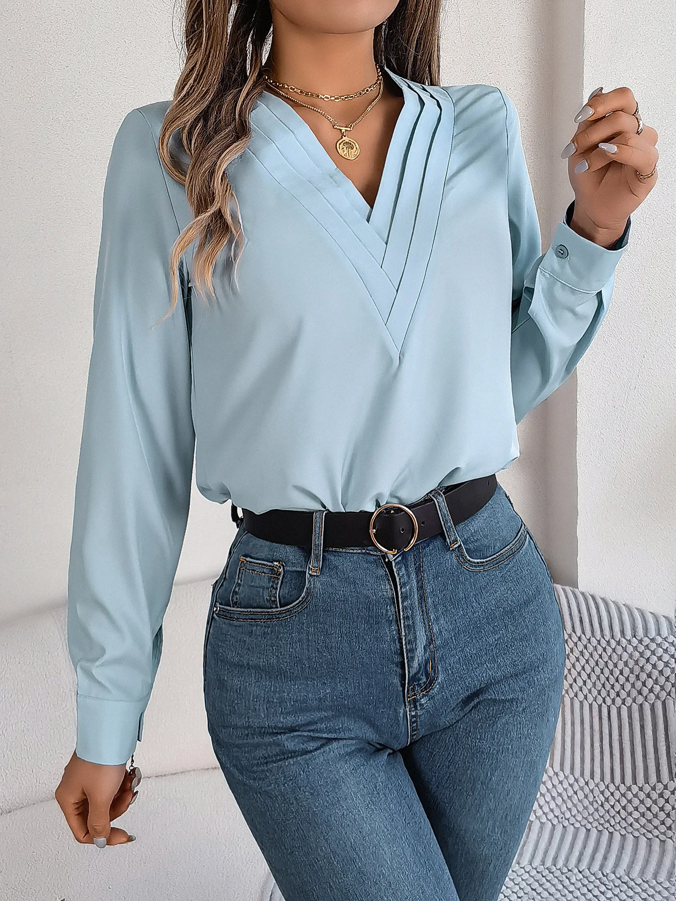 

VigoCasey 2025 Spring White Long Sleeve T-shirt Elegant Women V Neck Solid Shirt Top Autumn Office Lady Pullover Tops Clothing