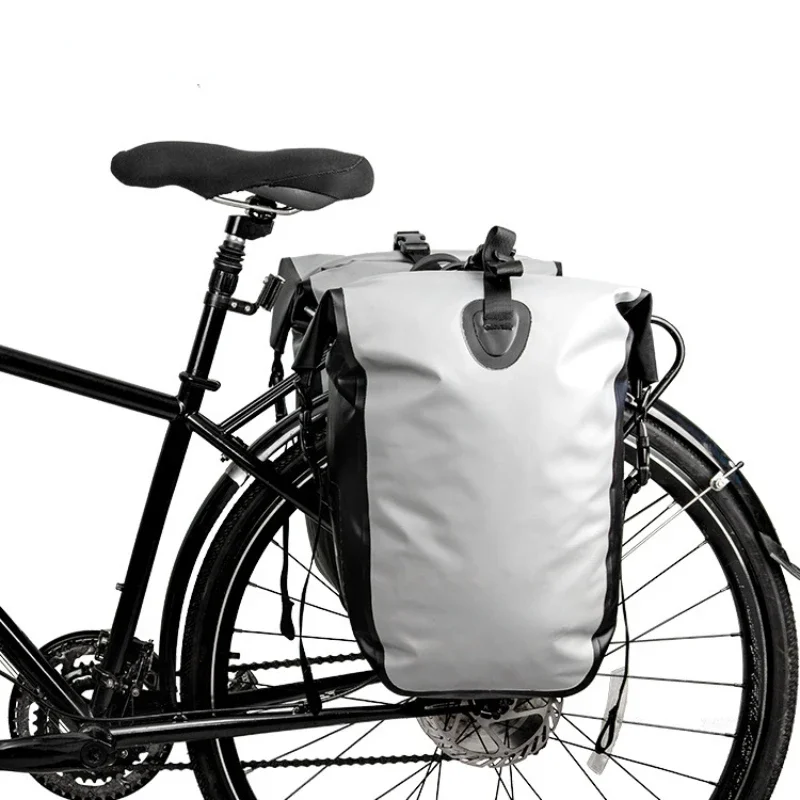 Custom Big Capacity Waterproof Outdoor  25L Saddle Bag Bike Pannier Rear Rack Bicycle Package