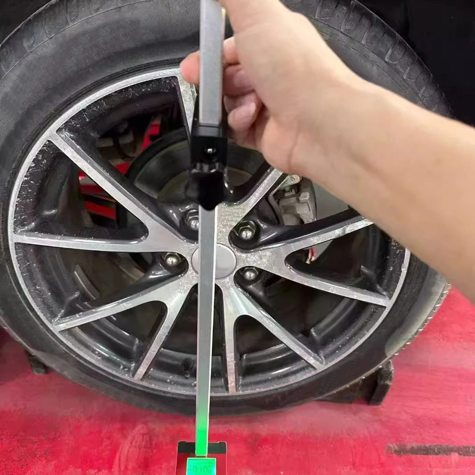 Automobile Wheel Camber Measuring Instrument High Precision Four Wheel Alignment Professional Measuring Instrument 114/200