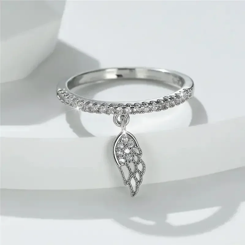 2026 New High End Wings Feather Ring Women's Cube Zirconia Elegant Pendant Exquisite Fashion Daily Accessories Wholesale
