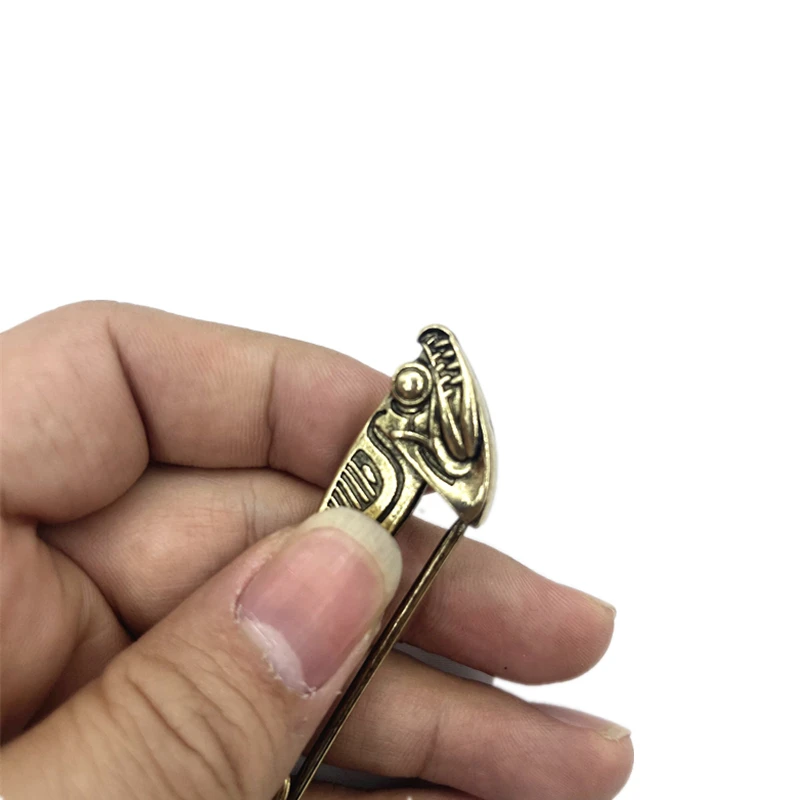 Retro Brass Piranha shape Brooch Fish Head Pin Animal series Pendant Key Chain Bag Hanging Exquisite Handmade Accessories