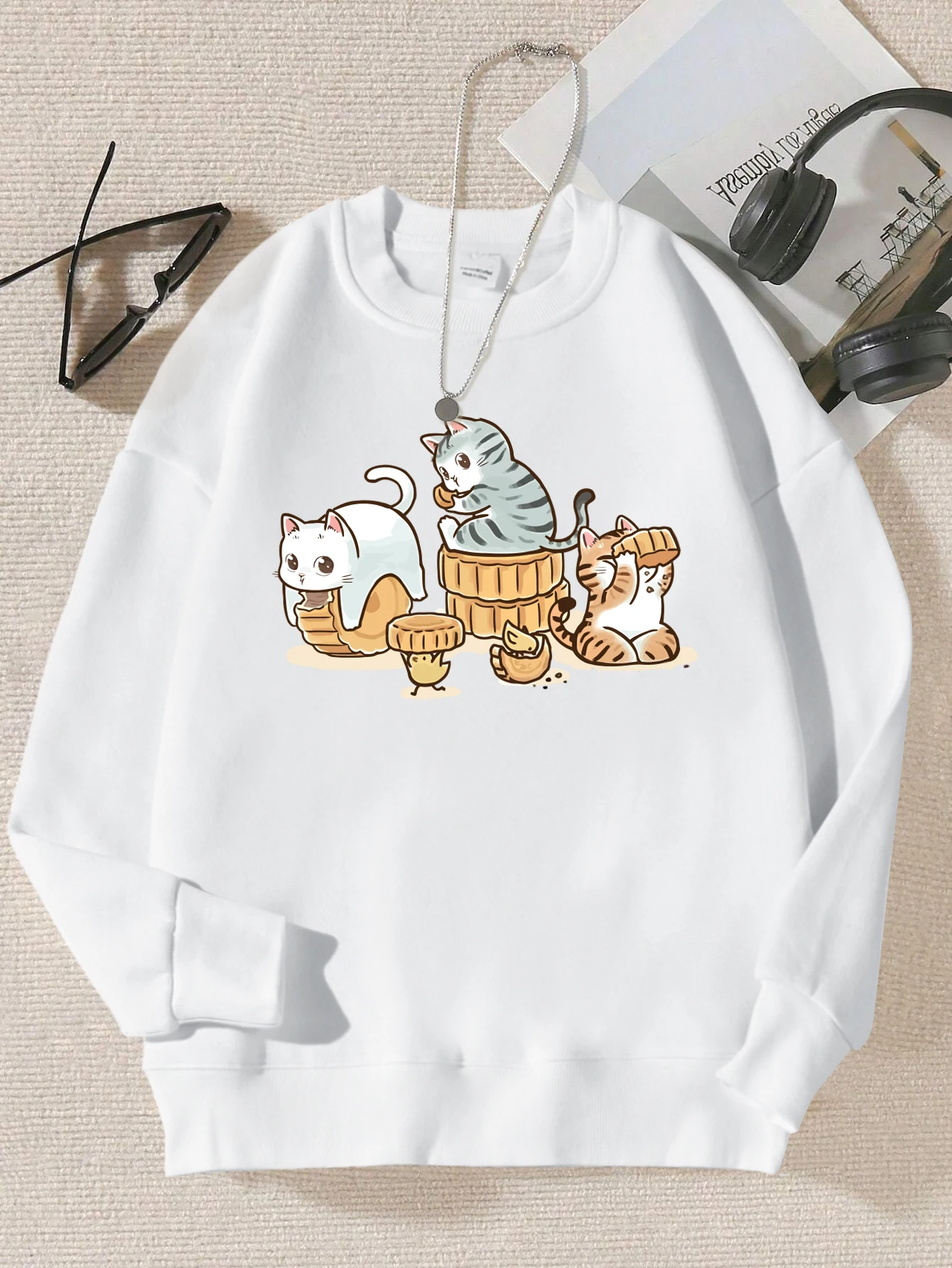The Cat Secretly Eating Pastries Print Female Pullovers Simple Casual Hoody Autumn Loose Sweatshirt Hipster Fleece Sportswears