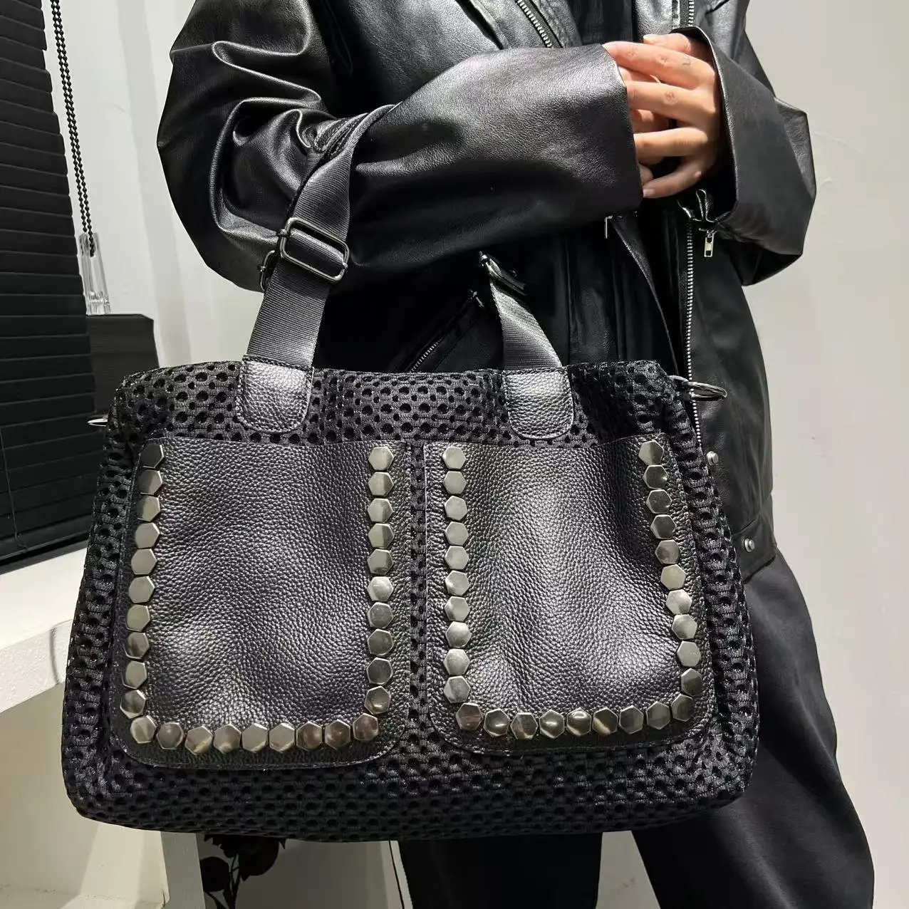 

Ladies' Fashion Nylon Mesh Splicing Handbag Large Capacity Personalized Double sided Available Shoulder Bag