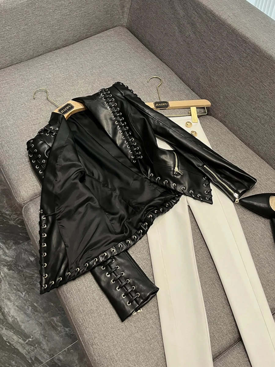 معطف بدلة Jaet من الجلد بقصة ضيقة وحزام ثقيل من Faionable Star Sle A20655 للتنقل من الجلد الصناعي طويل Sve