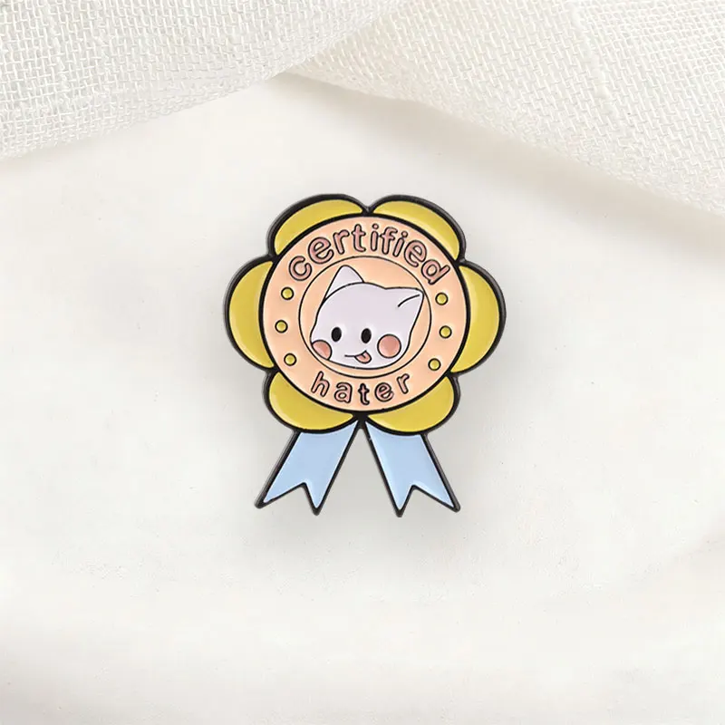 Cute White Cat Ribbon Medal Enamel Pins Certified Hater Brooches Fashion Lapel Badge Backpack Clothes Jewelry Gift for Friends