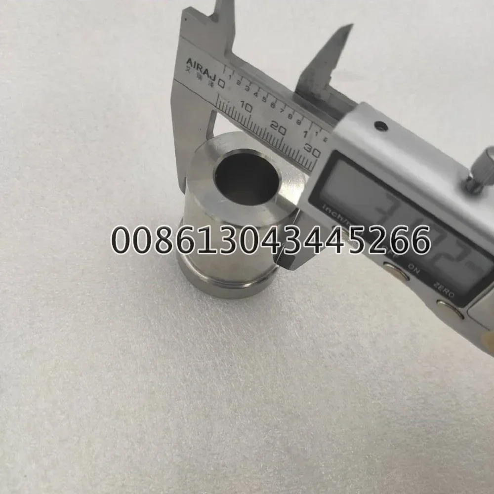 71.030.278 Bushing For Heidelberg SM102 CD102 Water Roller Metering Head Offset Printing Machine Replacement Parts
