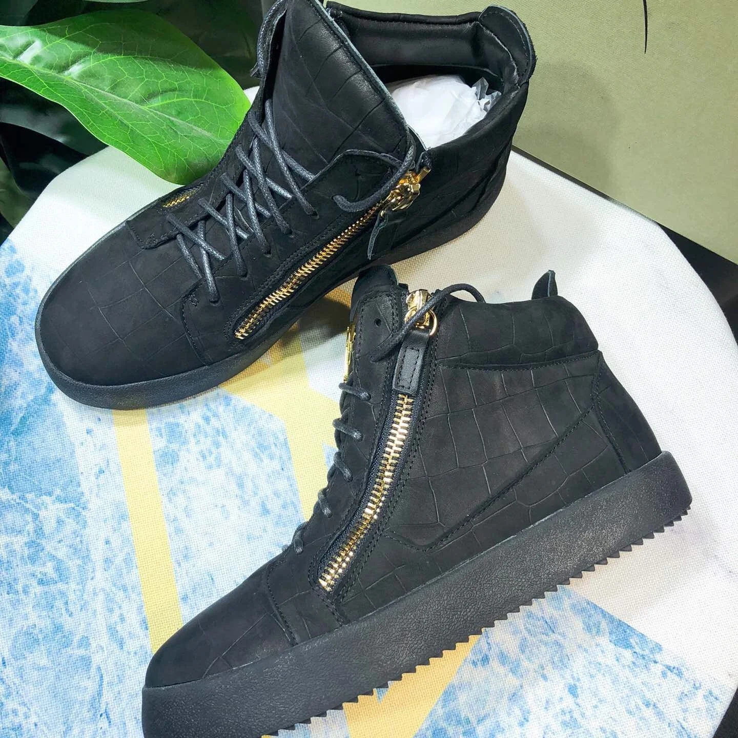 

Top Hight Quality Casual Sneakers For Men and Women Real Leather Brand Designer Unisex Tennis Shoes GZ Zipper Loafer Shoes G698