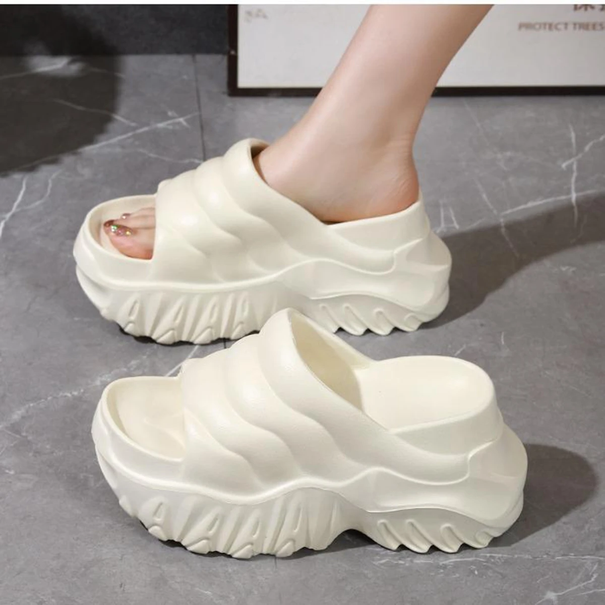 9cm Women Summer Slippers Shoes On Chunky High Heel Shoes 2024 New Hot Elegant Lady Platform Sandals