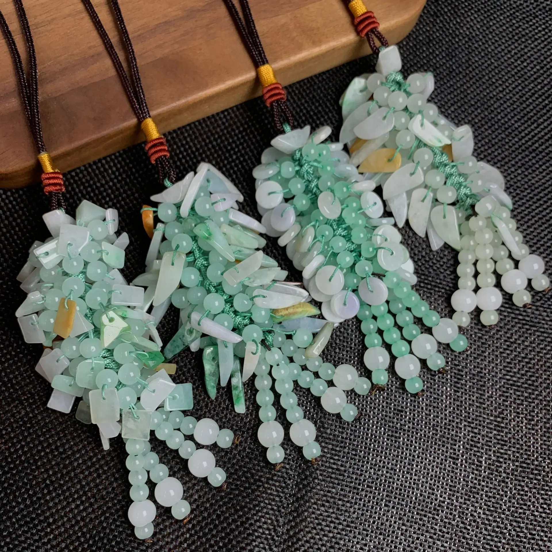 Natural A-grade Jade Automotive Interior Chilli Pendant Accessories Jade Wholesalers Jade Car Hanging Crafts Jade Artifacts