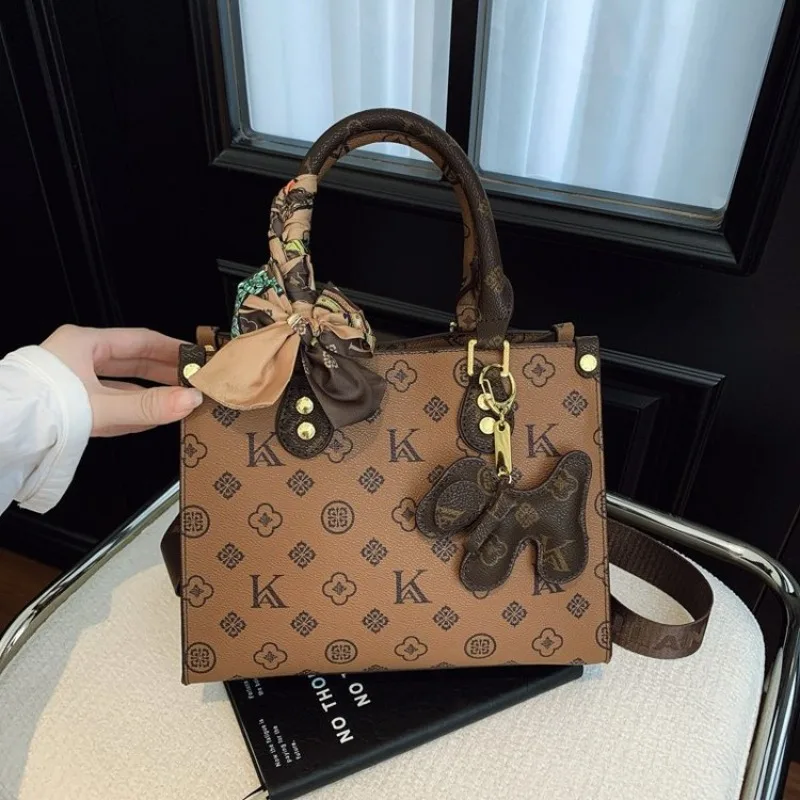 

Vintage Style Handbag Crossbody Design Textured Leather Also A Perfect Minimalist And Spacious Diaper Bag