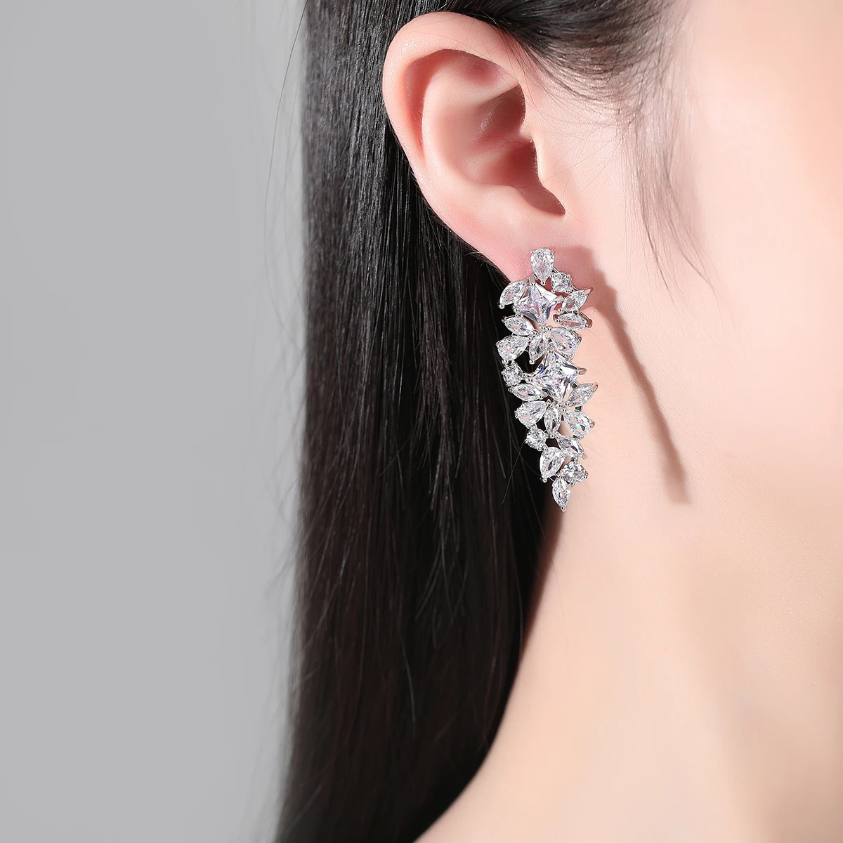 LUOTEEMI Stunning Clear Waterdrop Cubic Zirconia Flower Drop Earrings for Women High Quality Bridal Wedding Fashion Accessories