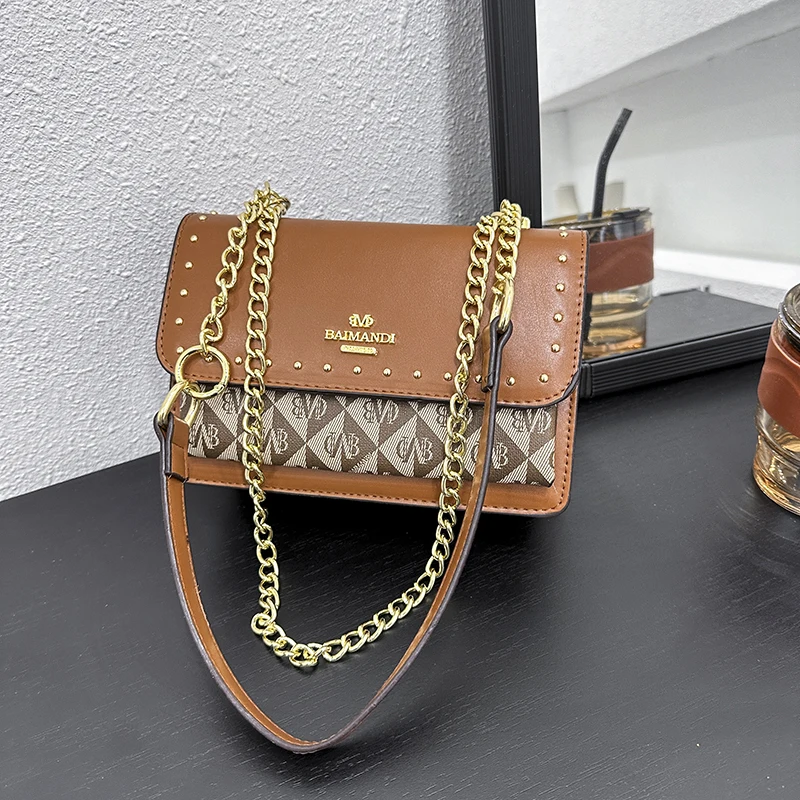 

Famous fashionable women's crossbody bag, handheld small square bag, elegant shoulder bag with luxurious chain strap