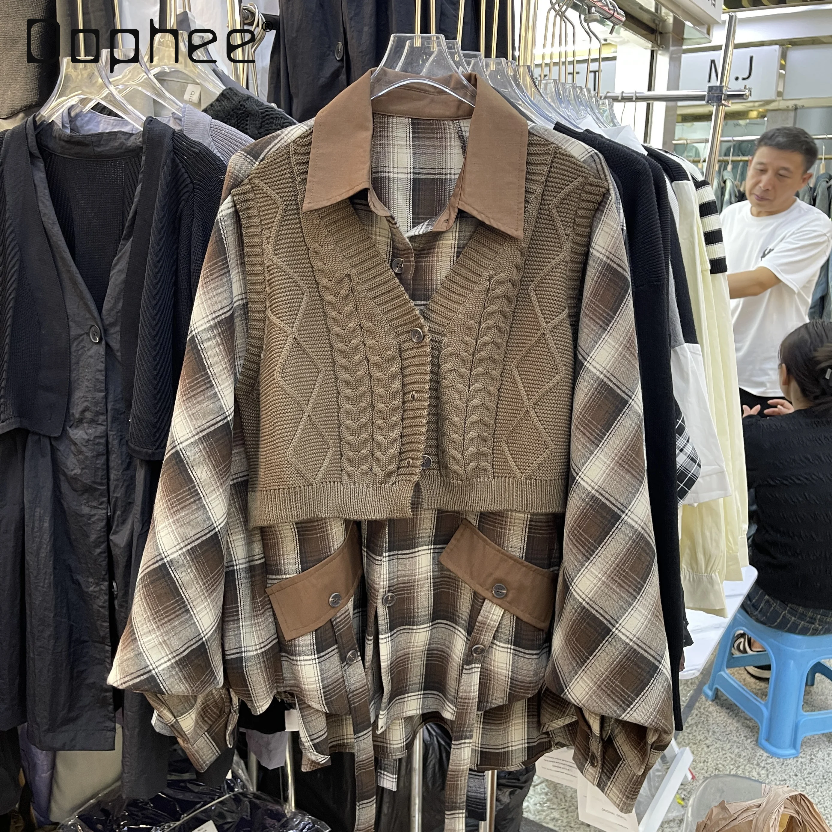 

Spring and Autumn New Fake Two-Piece Top Fashion Plaid Knitted Patchwork Oversized Design Irregular Shirt Womens Tops