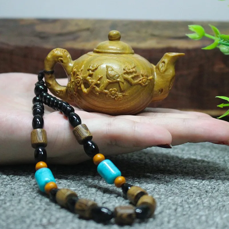 Green Sandalwood Carved Magpie Teapot Hand Piece Solid Wood Wenwan Desktop Ornament Portable Pendant Souvenir Gift