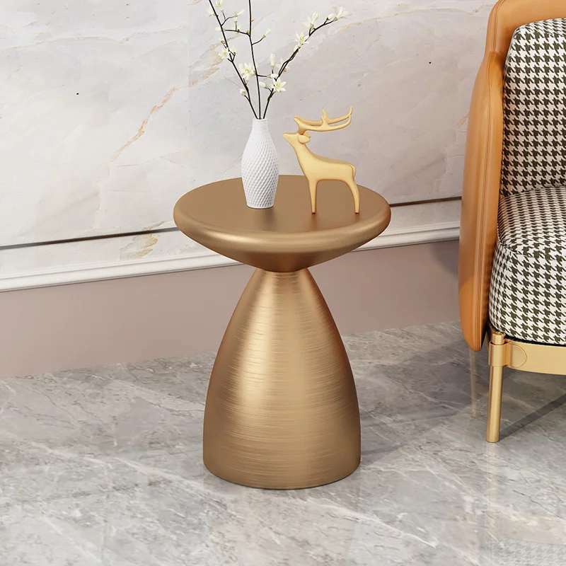 Light Luxury Corners Side Table Simple Modern Creative Sofa Bedside Table Italian Small Tea Coffee Tables Living Room Furniture