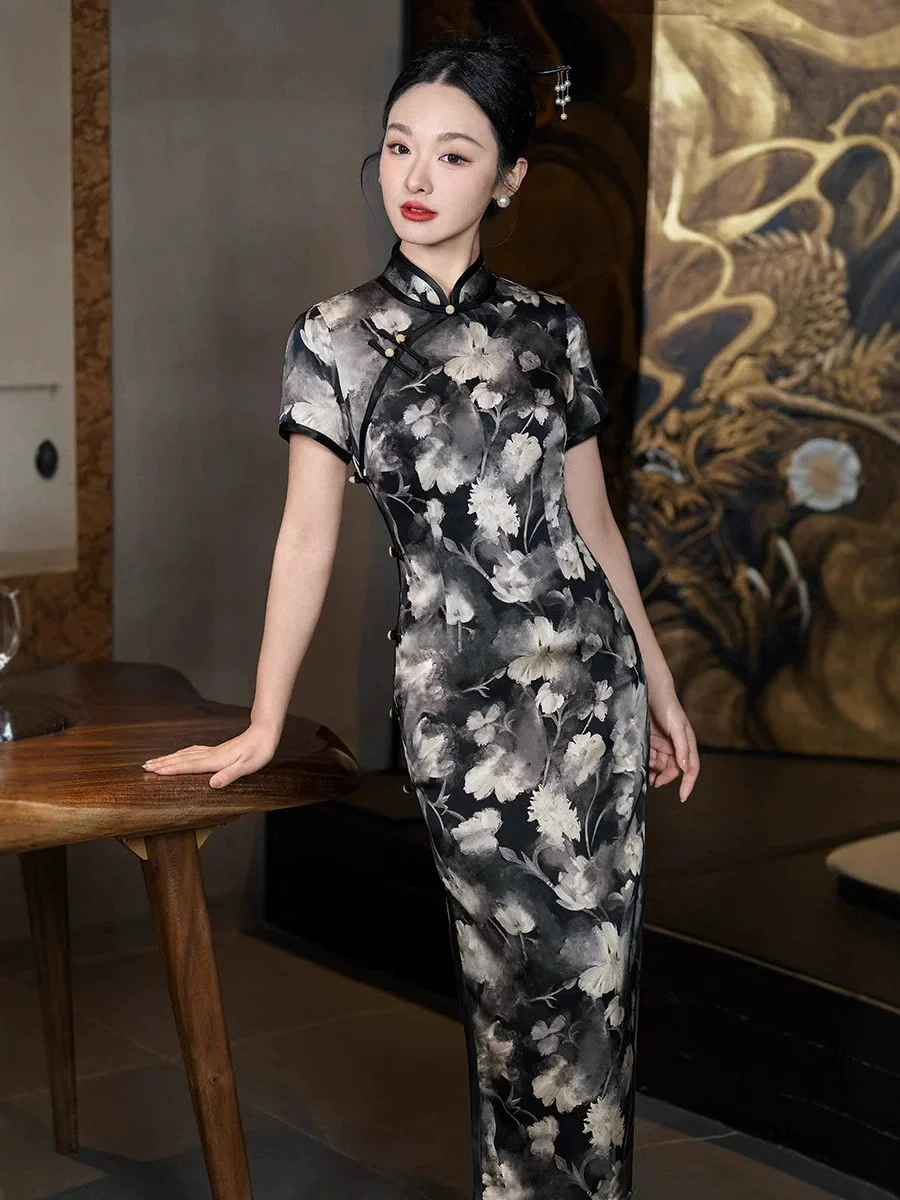 

New Spring/Summer 2025 Improved Cheongsam Young Eight Button Chinese Style Improved Cheongsam Girl