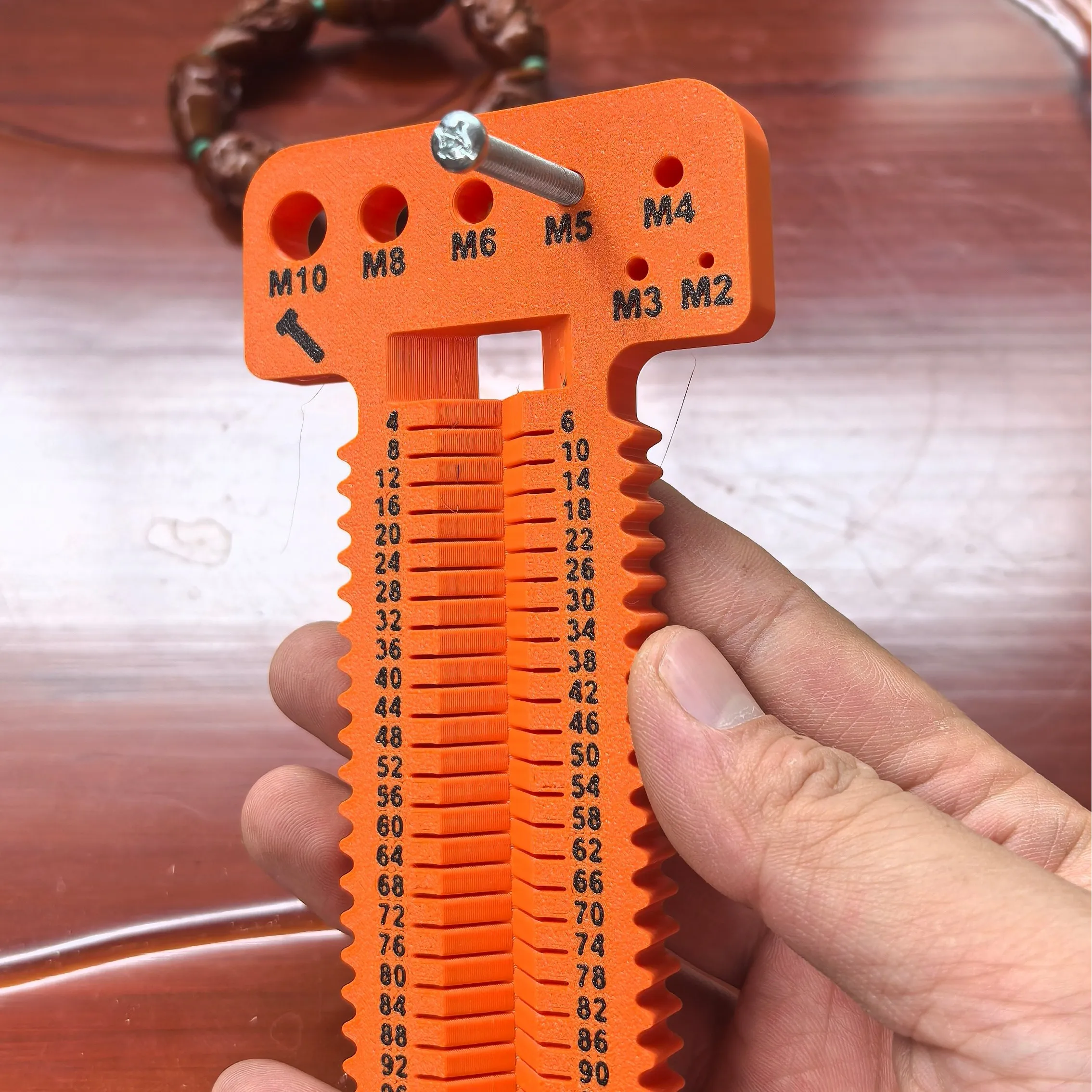 1Pc Multi-functional Screw Measuring Tool, 3D Printed Thread Checker, Metric Screw Size and Length Gauge for DIY, Repairs