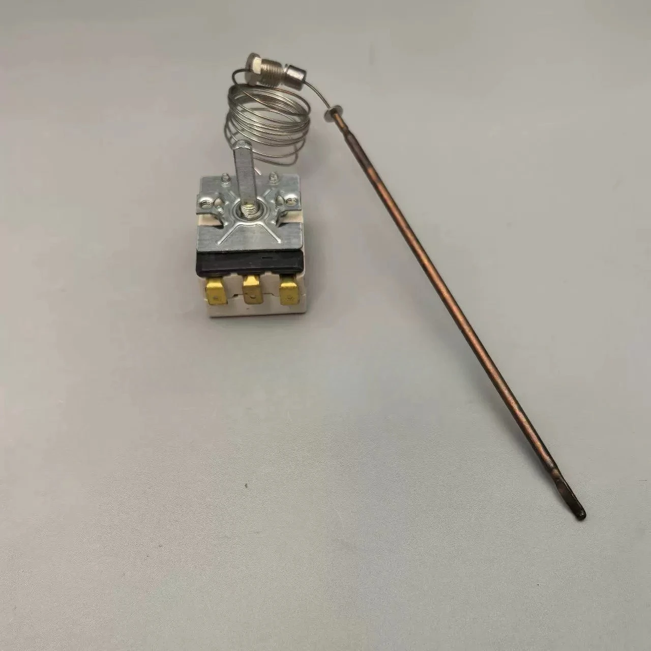 200-600 Degree Adjustable Temperature Controller 55.13282.030 with Sealing Nut