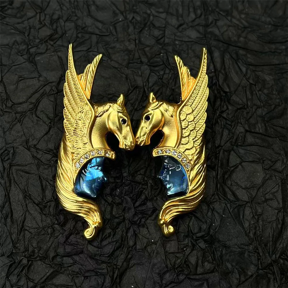 Exaggerated Heavy Metal Stud Earrings Wings Horse Face for Women Jewelry Brass Vintage 2024 New In Europe And America