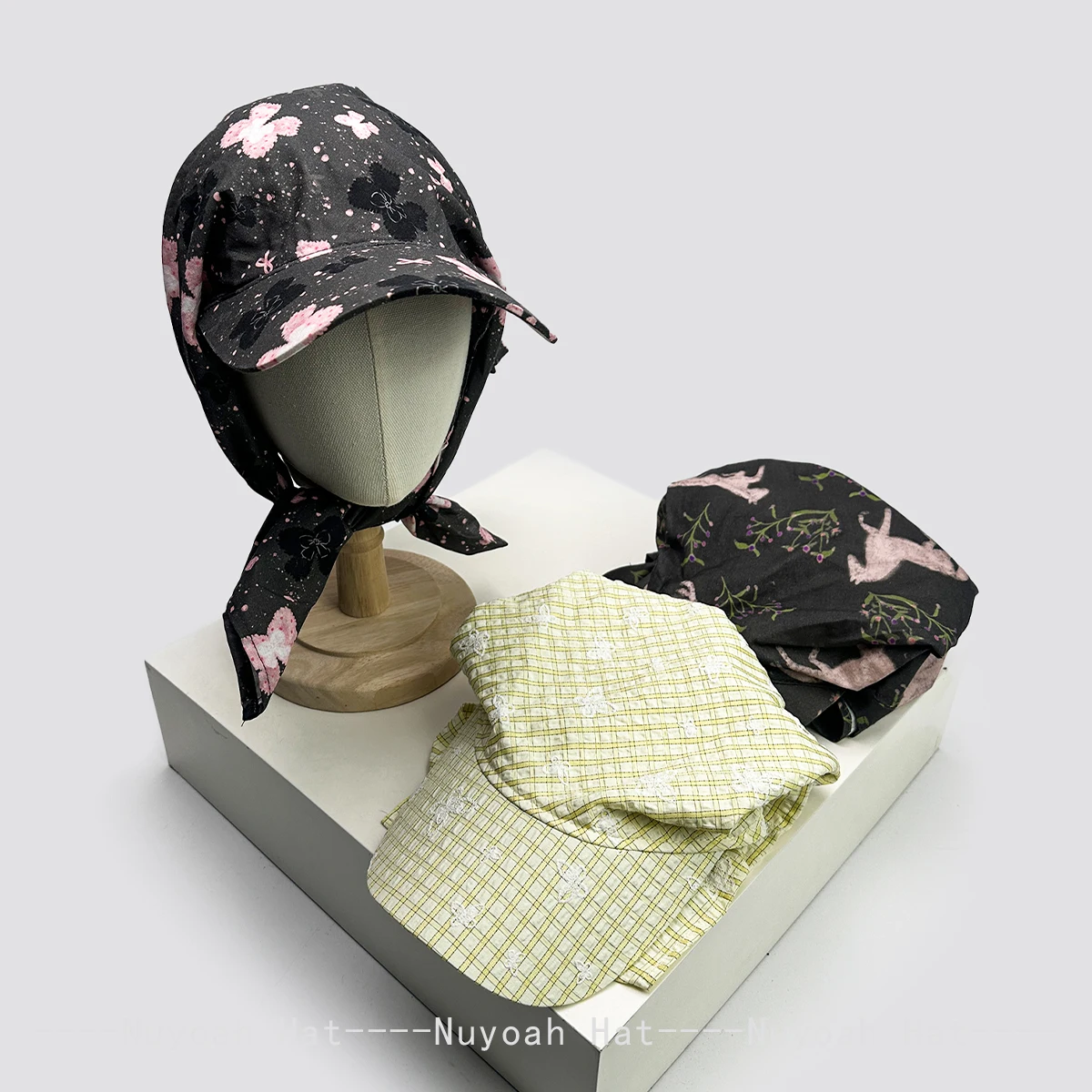 

New Women Korean Plaid Butterfly Horse Bandhnu Visors Hats Sunshade Retro Versatile Personal Peaked Caps Sweet Fashion Outdoor