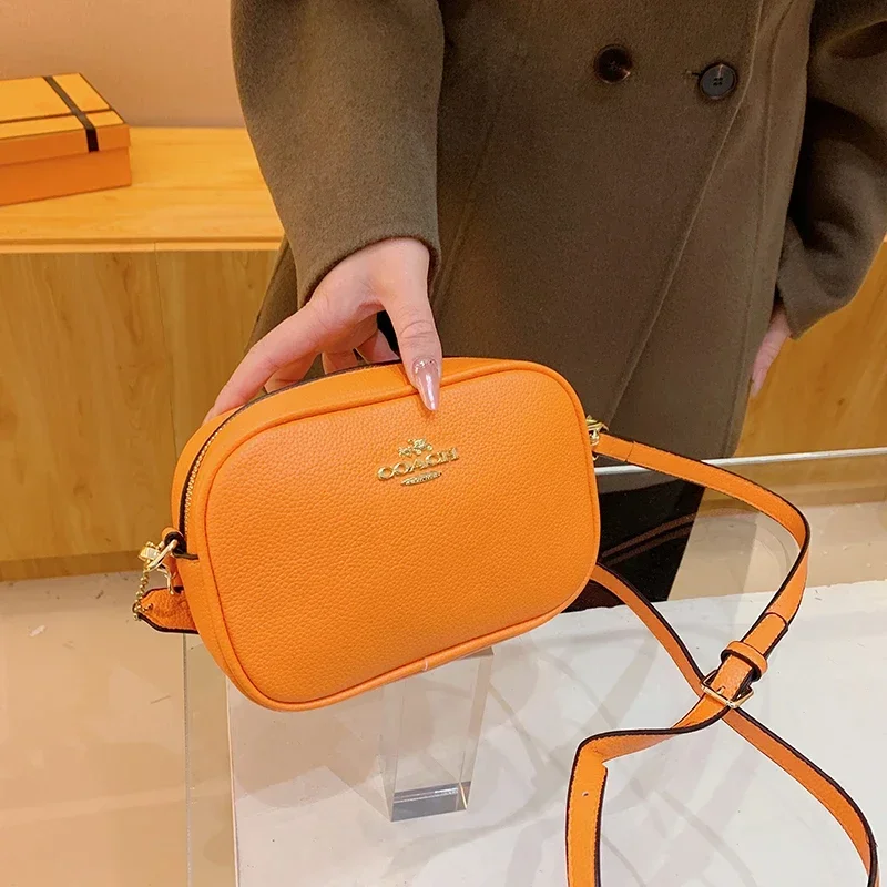 

Luxury Women's Messenger Bag In Elegant Leather, Famous Designer Crossbody Shoulder Handbag, Popular Classic Tote For Ladies