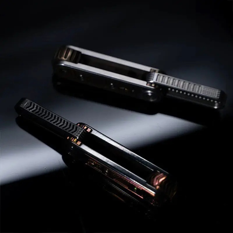 Used EDC EDC-SEKI Cybercore, Mechanical Tuning Fork Tintin Push Card, Decompression Toy, Zirconium Alloy