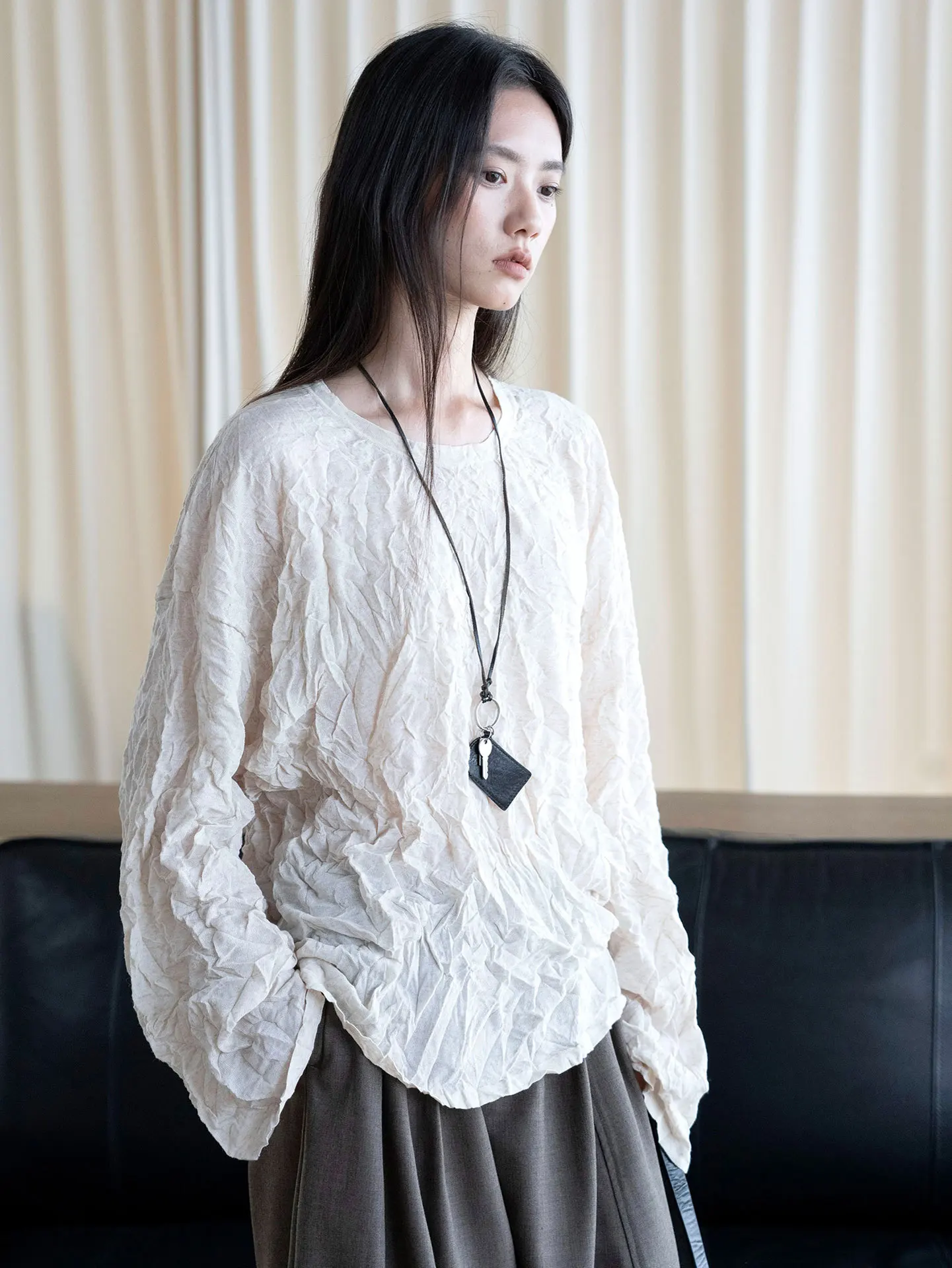 Autumn new Japanese lazy and relaxed round neck wrinkled loose linen T-shirt skin friendly top for women