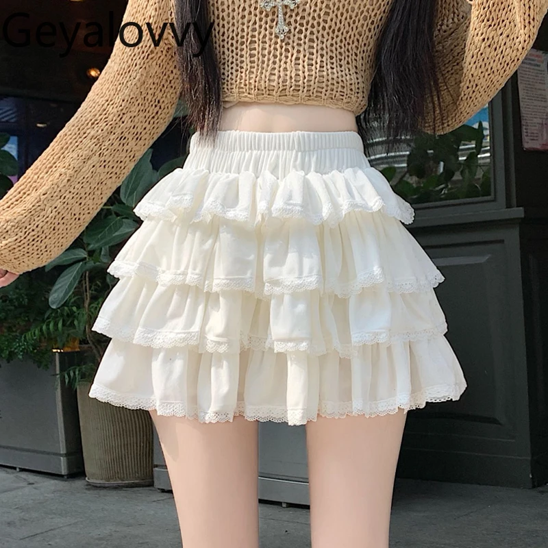 

Бархатная короткая юбка с кружевным тортом для женщин, осенне-зимние универсальные мини-юбки трапециевидной формы с кружевными краями и высокой талией