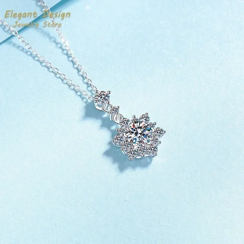 Sunflower Charm Pendant 1ct Moissanite Advanced Versatile Collarbone Chain for Women Platinum PT950 Necklace Jewelry Gifts