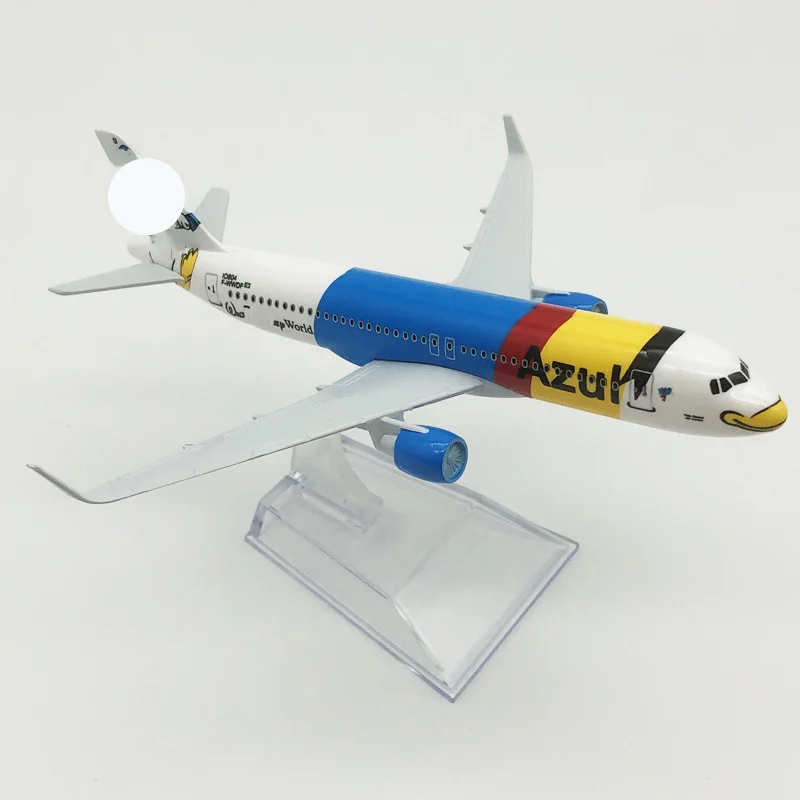 16CM Airplanes Brazil Azul Brazilian Airlines A320 Metal Aircraft Kid Gift Plane Model Collectible Display