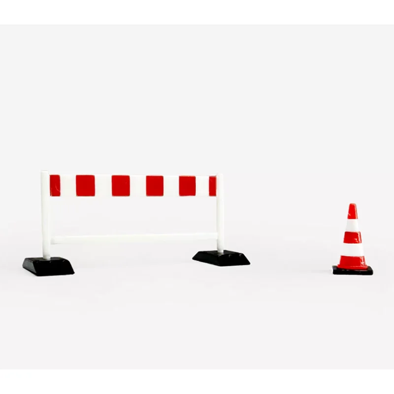 Herpa 1/87 Scale Traffic Cone Barrier Fence Aircraft Model Airport Scene Accessories Model Collection Decoration Item