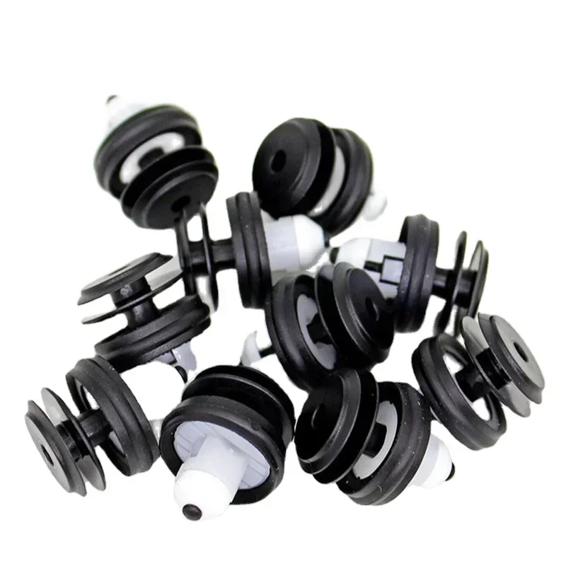 

100pcs Auto Clip For BMW X5 X3 G01 Z4 BMW5 G30 G31 G38 BMW6 E36 530i 540i Interior Door Trim Panel Fastener 51417325082