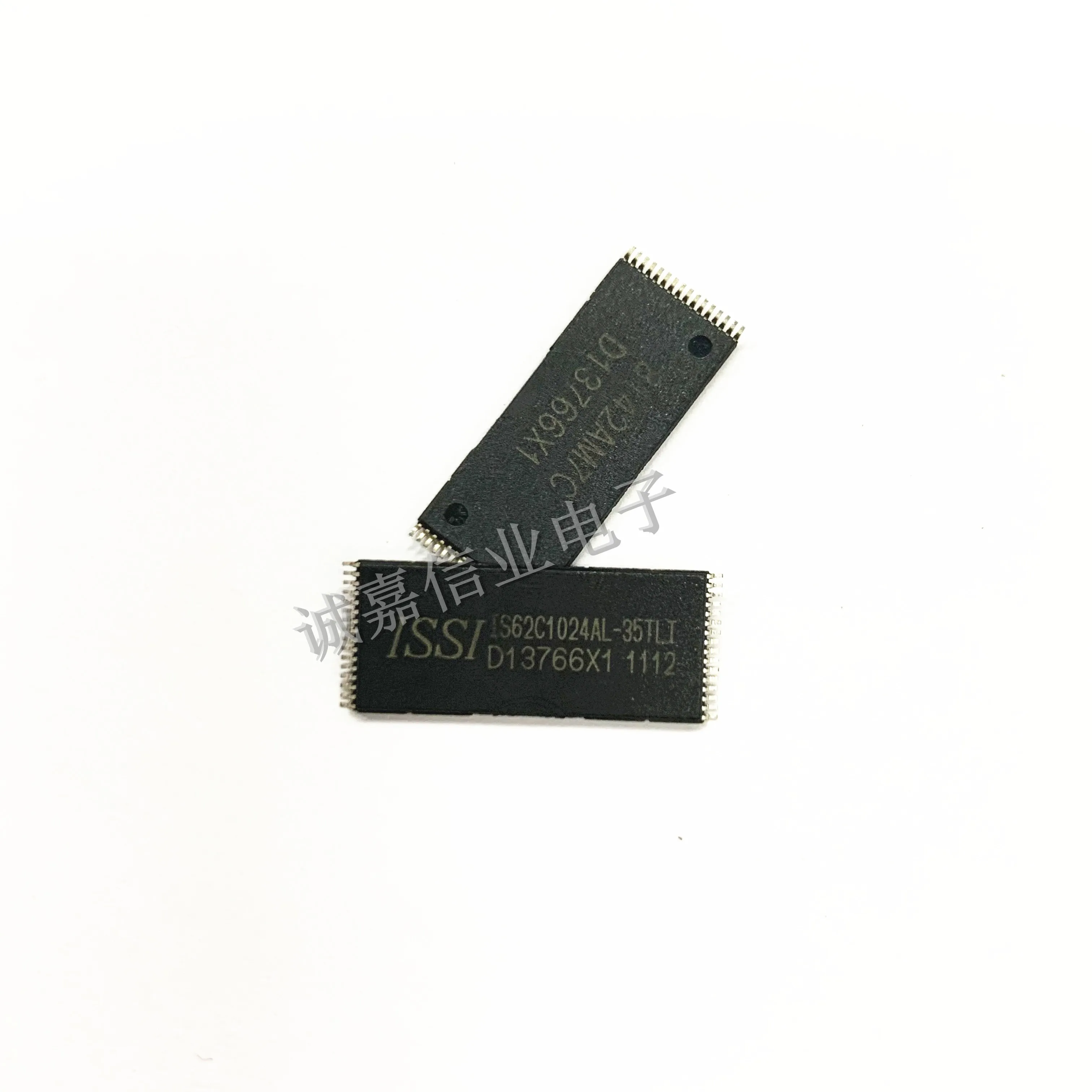 10pcs/Lot IS62C1024AL-35TLI TSOP-32 SRAM 1Mb 128K x 8 35ns 5v Async SRAM 5v Operating Temperature:- 40 C-+ 85 C