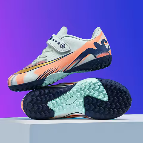 Kids Football Boots Indoor Non Slip Fast Boys Football Shoes High Quality Children Soccer Shoes Tenis Sneaker Match Ultralight