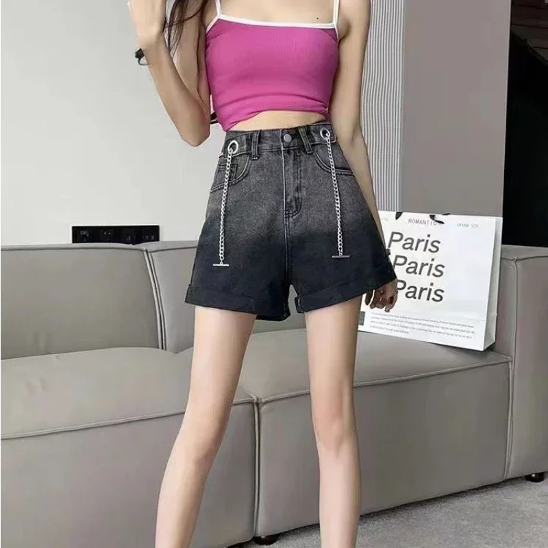 

Summer Casual Fashion Women's Shorts Jeans Gradient Chain Denim Shorts Hot Pants