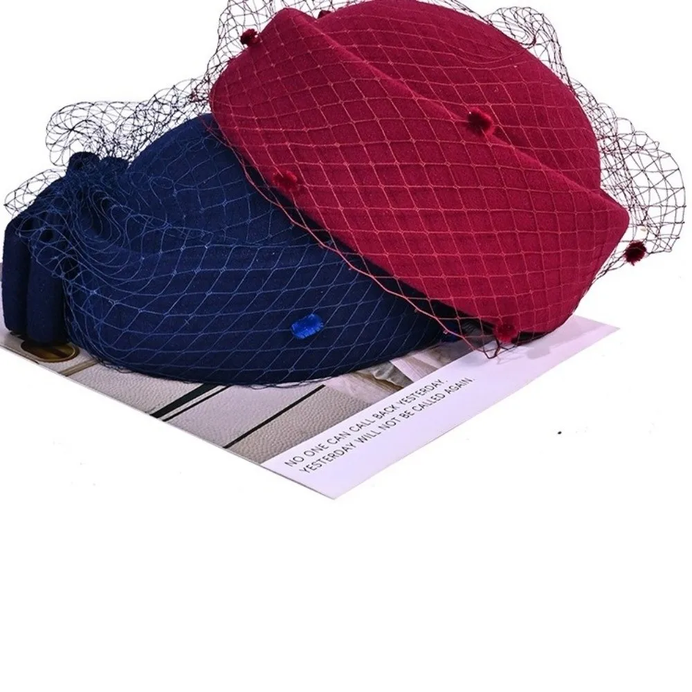 قبعة عصرية أنيقة من الصوف الشبكي لموسيقى الجاز قبعة صوفية دافئة قابلة للتنفس على الطراز البريطاني قبعة من الصوف لحفلات الزفاف