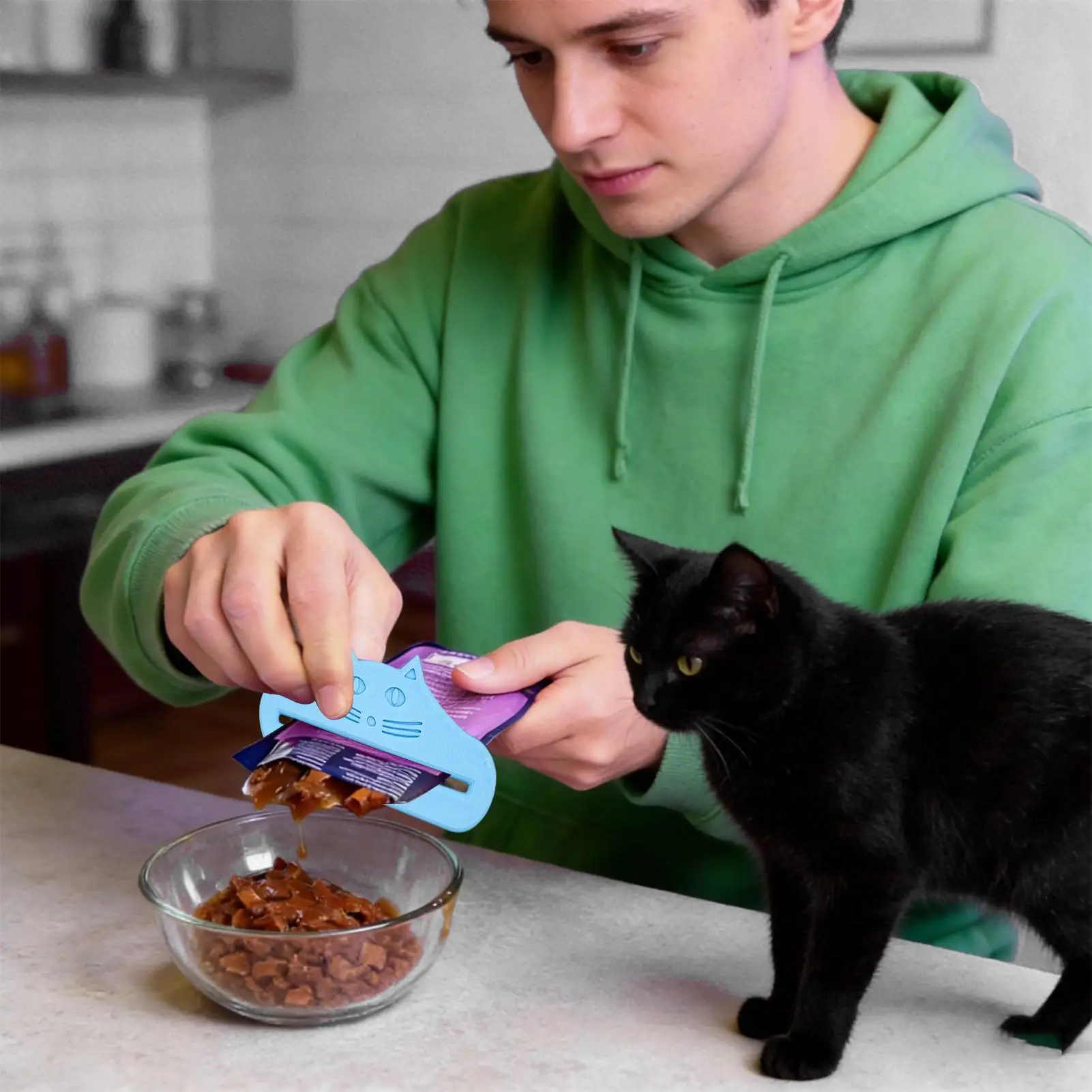 1 Stück Katzensnack-Quetschgerät, niedliches Katzenkopf-Snack-Quetschgerät, sauberer Leckerli-Spender für Katzenfutterbeutel, Fleischsaucen-Beutel-Extruder – Detail 3
