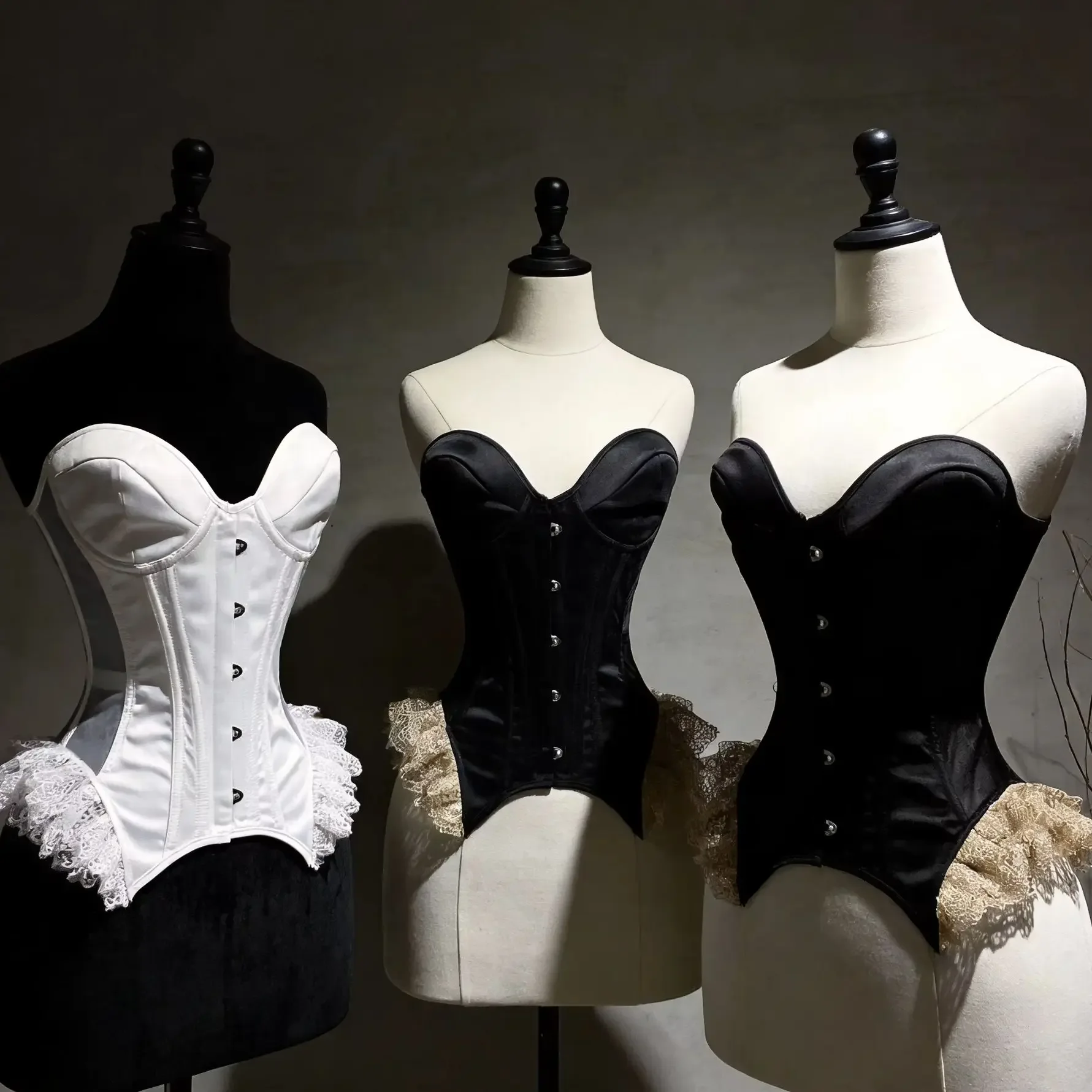 Women Luxury Satin Strapless Corset Bustier With Cups Lace Hem Boned Lace Up Bodice Wedding Shaping Tops