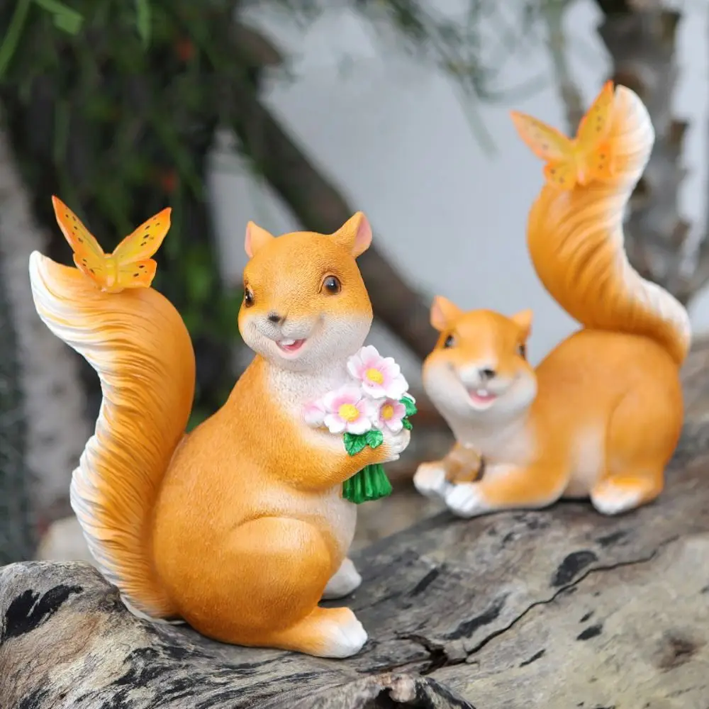 Resin Solar Squirrel Ornament Creative Cute Squirrel Butterfly Lamp Waterproof Vivid Garden Figurines Sculptures Lamp Villa